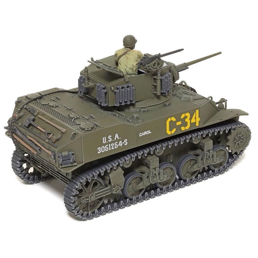 1/48 US Light Tank M5A1 Stuart