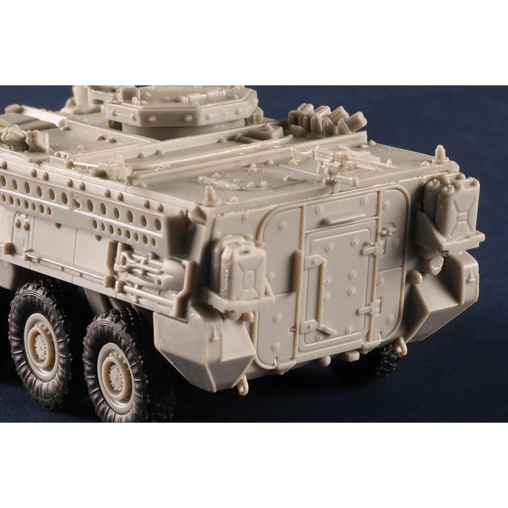 1/72 M1127 Stryker Reconnaissance Vehicle (RV) Plastic Model Kit